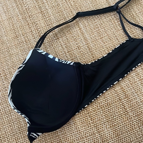 Victoria’s Secret Very Sexy Racerback Bra Size 36D - Picture 5 of 6